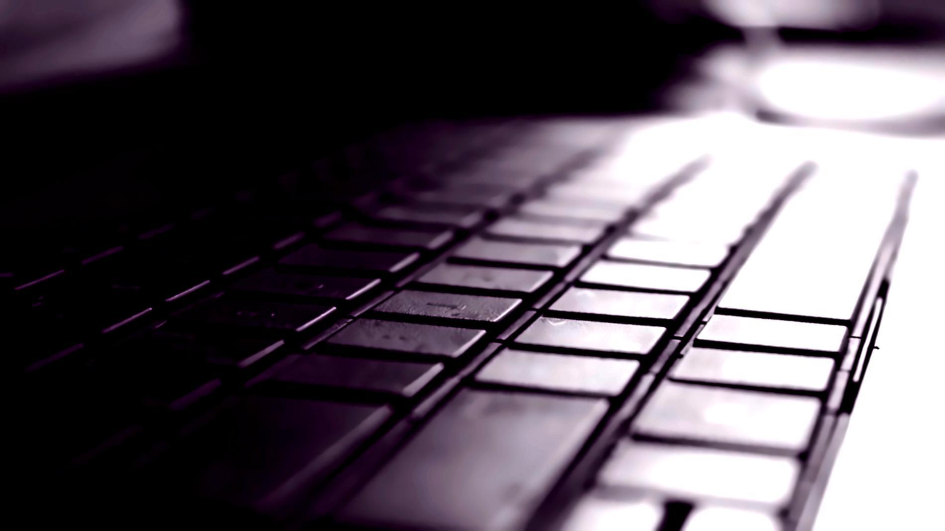 Machine learning model analyzing Vietnamese financial market data